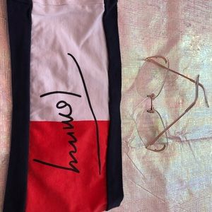 bandeau top size SMALL and fashion glasses.